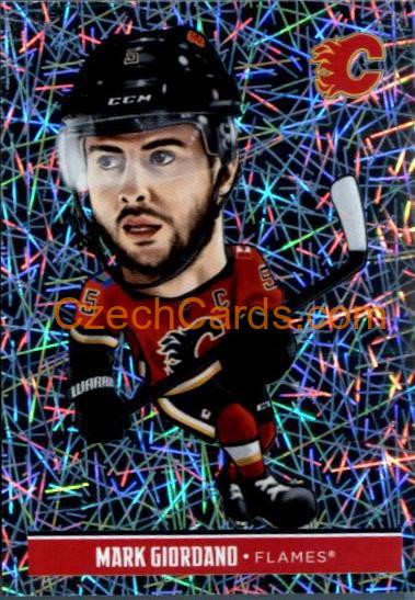 Mark Giordano 2018/19 Panini NHL sticker metal #301